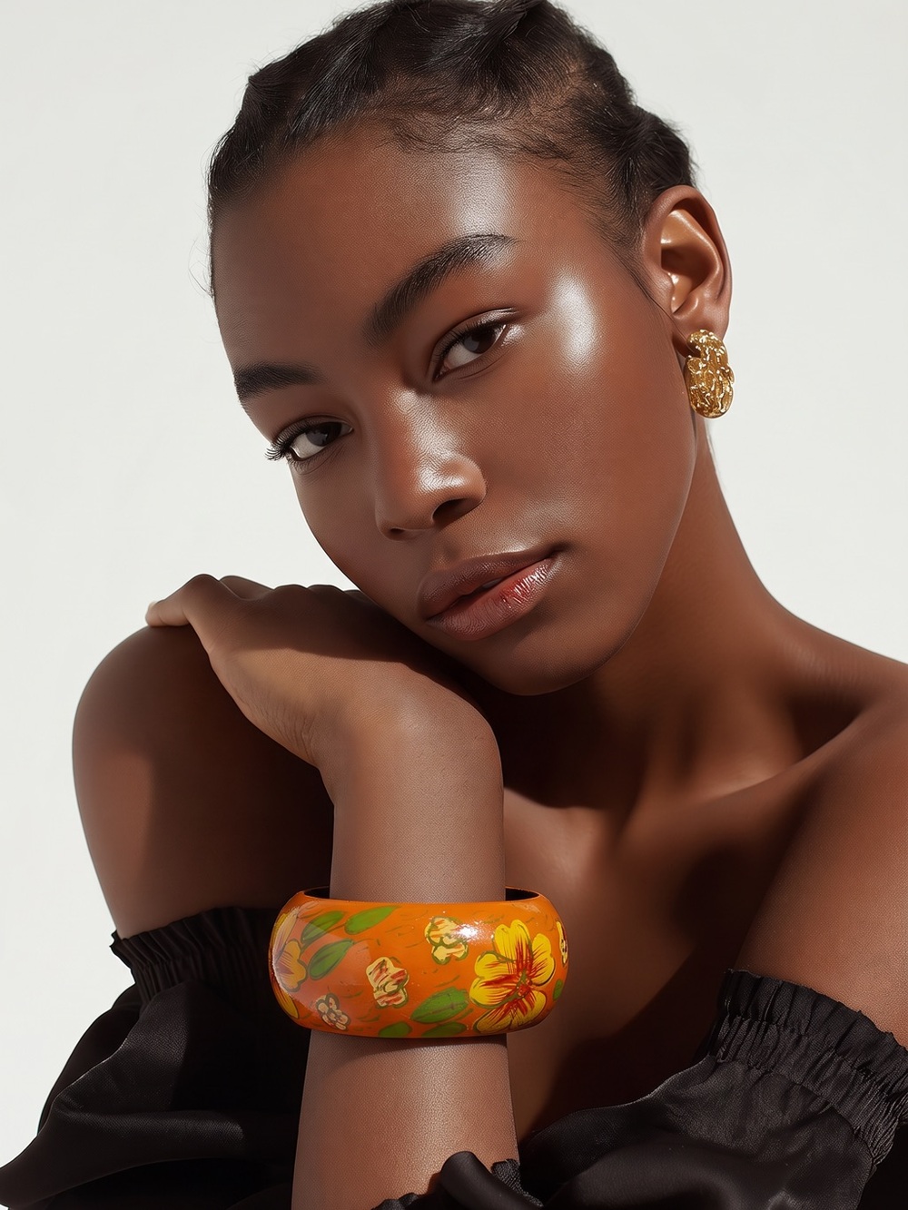 Vintage Hand-Painted Orange Floral Wooden
Bangle Bracelet